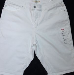Women's Levi's white jean shorts cargo 33 /16 new